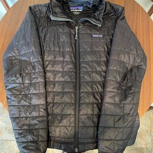 Patagonia Nano Puff Women’s Size M Black